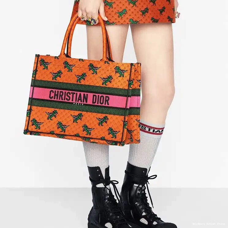 Cheap Tote Fire Motif Orange Dior Canvas Dragon Book & 0407 Hot Sale